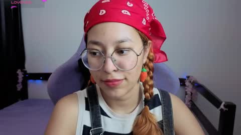 Snapshot of gigimooon chatting on 05/18/26, 01:24 gigimooon online show from 05/18/26, 01:24