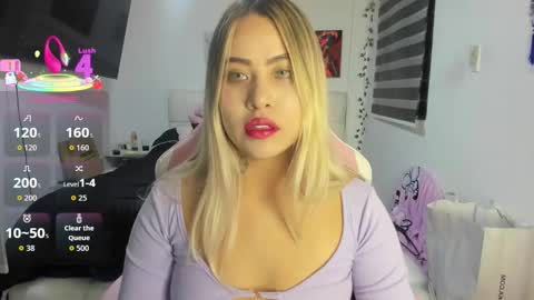 Gigi online show from 12/16/25, 03:22