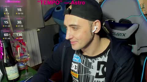 Snapshot of gil_gamesh90 chatting on 01/15/25, 12:04 Mirko online show from 01/15/25, 12:04