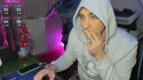 Snapshot of gil_gamesh90 chatting on 01/29/25, 07:04 Mirko online show from 01/29/25, 07:04