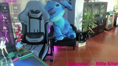 Snapshot of gil_gamesh90 chatting on 02/10/25, 12:18 Mirko online show from 02/10/25, 12:18