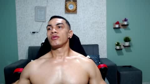 GILBERT online show from 01/11/25, 03:31