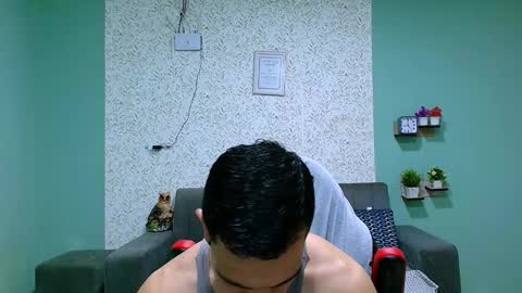 GILBERT online show from 02/17/25, 05:32