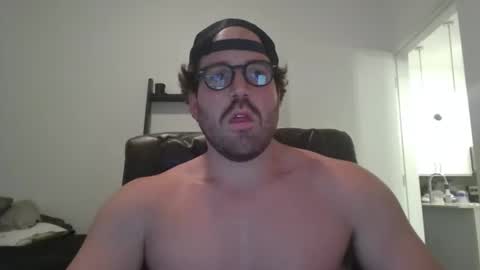 Snapshot of gildedsins1 chatting on 11/10/25, 01:15 WildBoyVibes online show from 11/10/25, 01:15