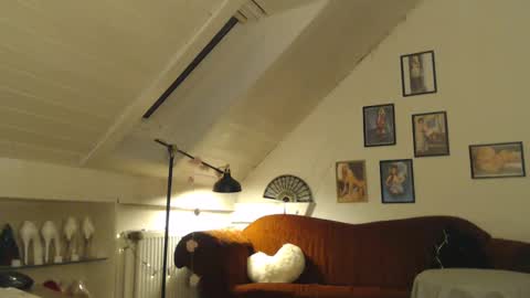 Snapshot of ginablondecam chatting on 02/09/25, 05:11 Gina online show from 02/09/25, 05:11