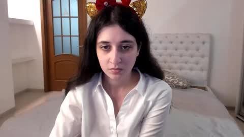 Kate online show from 12/20/24, 10:38