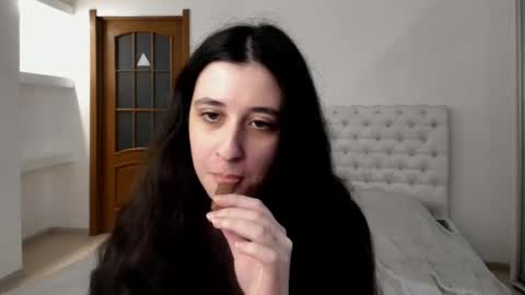 Kate online show from 01/16/25, 12:09