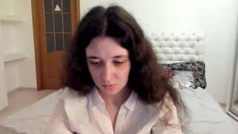 Kate online show from 11/02/25, 09:22