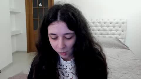 Kate online show from 12/04/25, 09:07