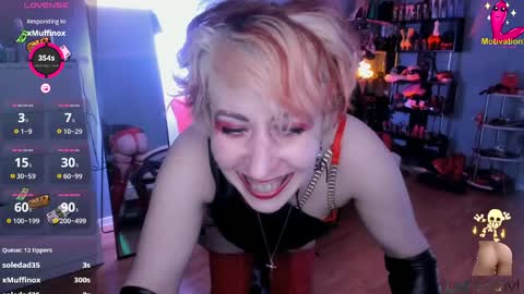 Snapshot of ginamiracle chatting on 04/04/26, 05:43 Gina Moor online show from 04/04/26, 05:43