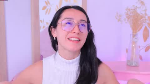 Snapshot of ginevra_esposito chatting on 09/25/25, 12:42 Ginn online show from 09/25/25, 12:42