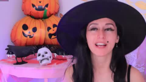 Ginn online show from 10/31/25, 01:34