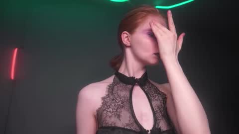        im expecting 350 thumbs up on my altar   online show from 09/20/25, 10:00