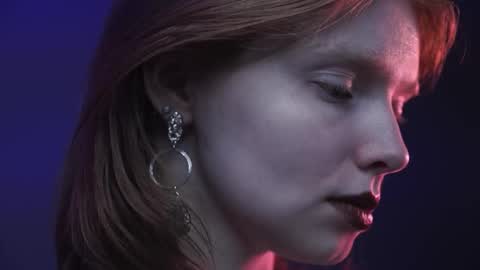        im expecting 350 thumbs up on my altar   online show from 11/19/25, 10:10