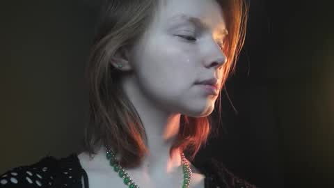        im expecting 350 thumbs up on my altar   online show from 11/25/25, 10:10