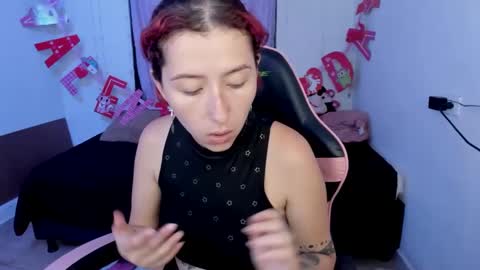 Snapshot of ginger_sweetty chatting on 02/14/25, 11:09 Ginger online show from 02/14/25, 11:09