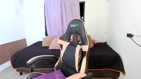 Snapshot of ginger_sweetty chatting on 02/16/25, 12:41 Ginger online show from 02/16/25, 12:41