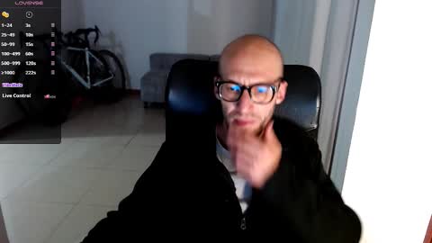 Snapshot of gingerale212 chatting on 01/14/26, 11:09 Ginger online show from 01/14/26, 11:09