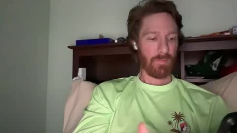 Snapshot of gingermania10 chatting on 11/15/25, 04:21 gingermania10 online show from 11/15/25, 04:21