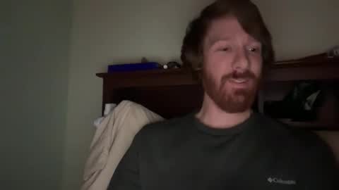 Snapshot of gingermania10 chatting on 11/25/25, 01:27 gingermania10 online show from 11/25/25, 01:27