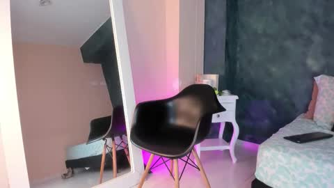 Ginger online show from 11/19/25, 07:14