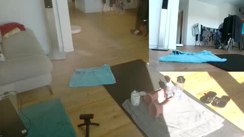 Snapshot of gingerpink1911 chatting on 10/14/25, 12:28 GingerPink online show from 10/14/25, 12:28