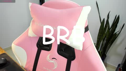 Sophie online show from 01/28/25, 03:57