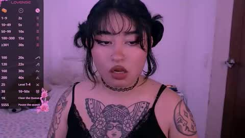 ginmeowuwu online show from 10/15/25, 06:52