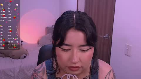 Snapshot of ginmeowuwu chatting on 05/22/26, 05:29 ginmeowuwu online show from 05/22/26, 05:29
