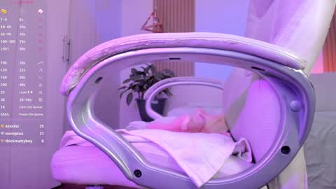 Kendall online show from 01/11/25, 05:18