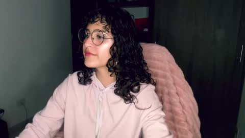 giny_bean online show from 02/15/26, 04:42