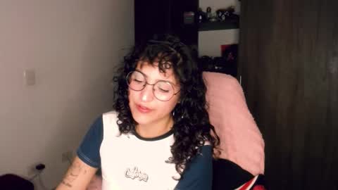 giny_bean online show from 02/19/26, 10:44