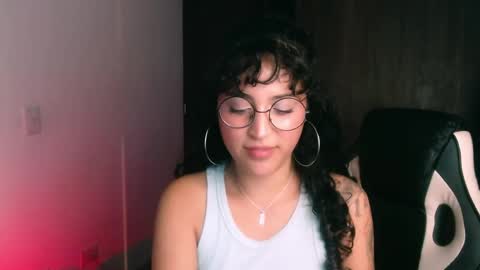 giny_bean online show from 06/01/26, 04:14