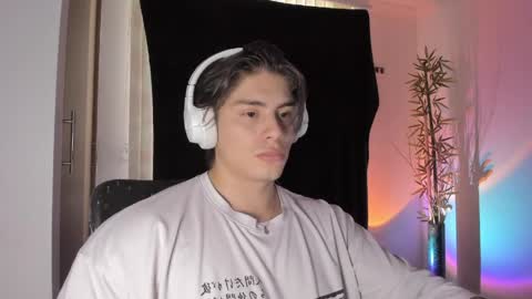Snapshot of gio_russo chatting on 05/06/26, 10:37 GioRusso online show from 05/06/26, 10:37
