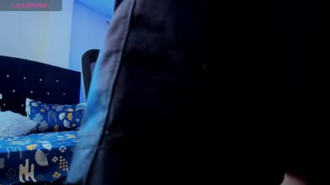 GIOMAR REYES online show from 09/14/25, 07:57