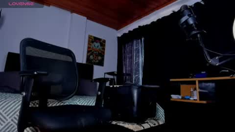 GIOMAR REYES online show from 07/23/26, 08:29