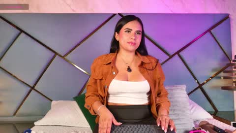 Snapshot of giorgia_13 chatting on 10/01/25, 03:34 giorgia online show from 10/01/25, 03:34