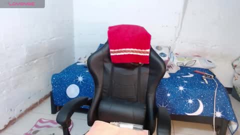 Snapshot of giorgia_xue53 chatting on 12/08/24, 07:05 Mary online show from 12/08/24, 07:05