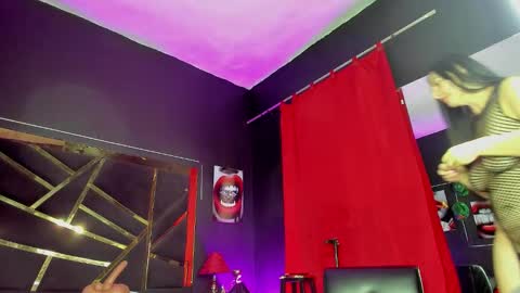 Snapshot of giorginasimons chatting on 09/18/25, 01:02 GiorginaSimons online show from 09/18/25, 01:02