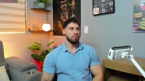 Snapshot of giorgio_leone2 chatting on 06/16/26, 11:51 Giorgio leone online show from 06/16/26, 11:51