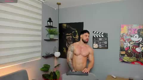 Snapshot of giorgio_leone2 chatting on 06/23/26, 01:36 Giorgio leone online show from 06/23/26, 01:36
