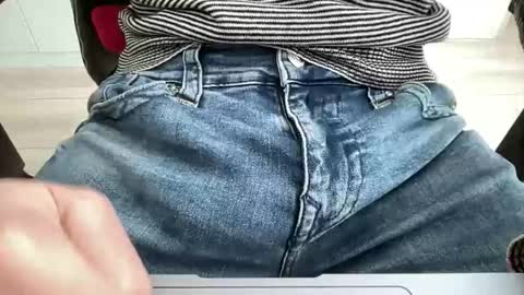 Snapshot of giovaa23 chatting on 03/17/26, 02:09 giovaa23 online show from 03/17/26, 02:09