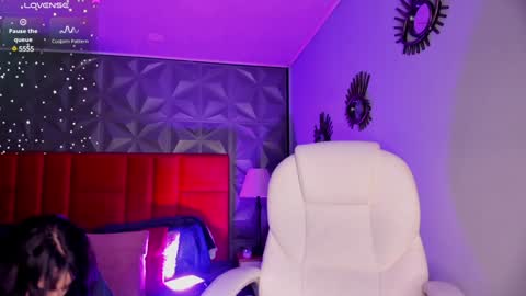 Giovanna  online show from 01/28/25, 08:14