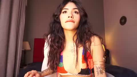 Snapshot of giovanna_oliveira chatting on 07/07/26, 06:47 Giovanna online show from 07/07/26, 06:47
