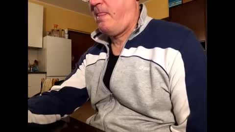 Snapshot of giovanni_1964 chatting on 02/22/26, 06:35 giovanni_1964 online show from 02/22/26, 06:35