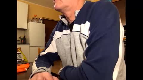 Snapshot of giovanni_1964 chatting on 03/01/26, 09:33 giovanni_1964 online show from 03/01/26, 09:33