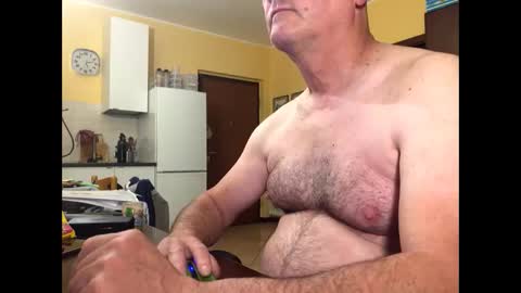 Snapshot of giovanni_1964 chatting on 05/11/26, 03:12 giovanni_1964 online show from 05/11/26, 03:12