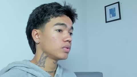 Snapshot of giraldo_giraldo chatting on 01/20/25, 05:27 Giraldo online show from 01/20/25, 05:27