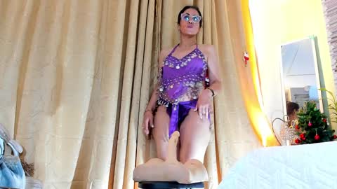 Girasol Walton online show from 12/26/24, 05:08