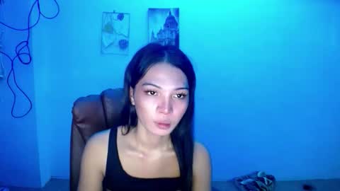 Aisha online show from 11/22/25, 09:36